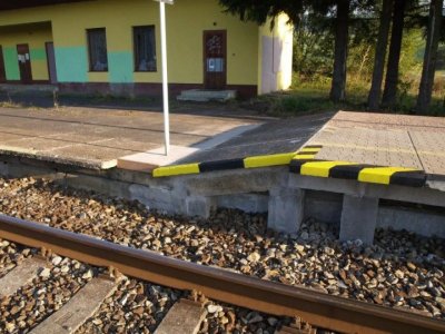 mlade-buky-oprava-nastupiste